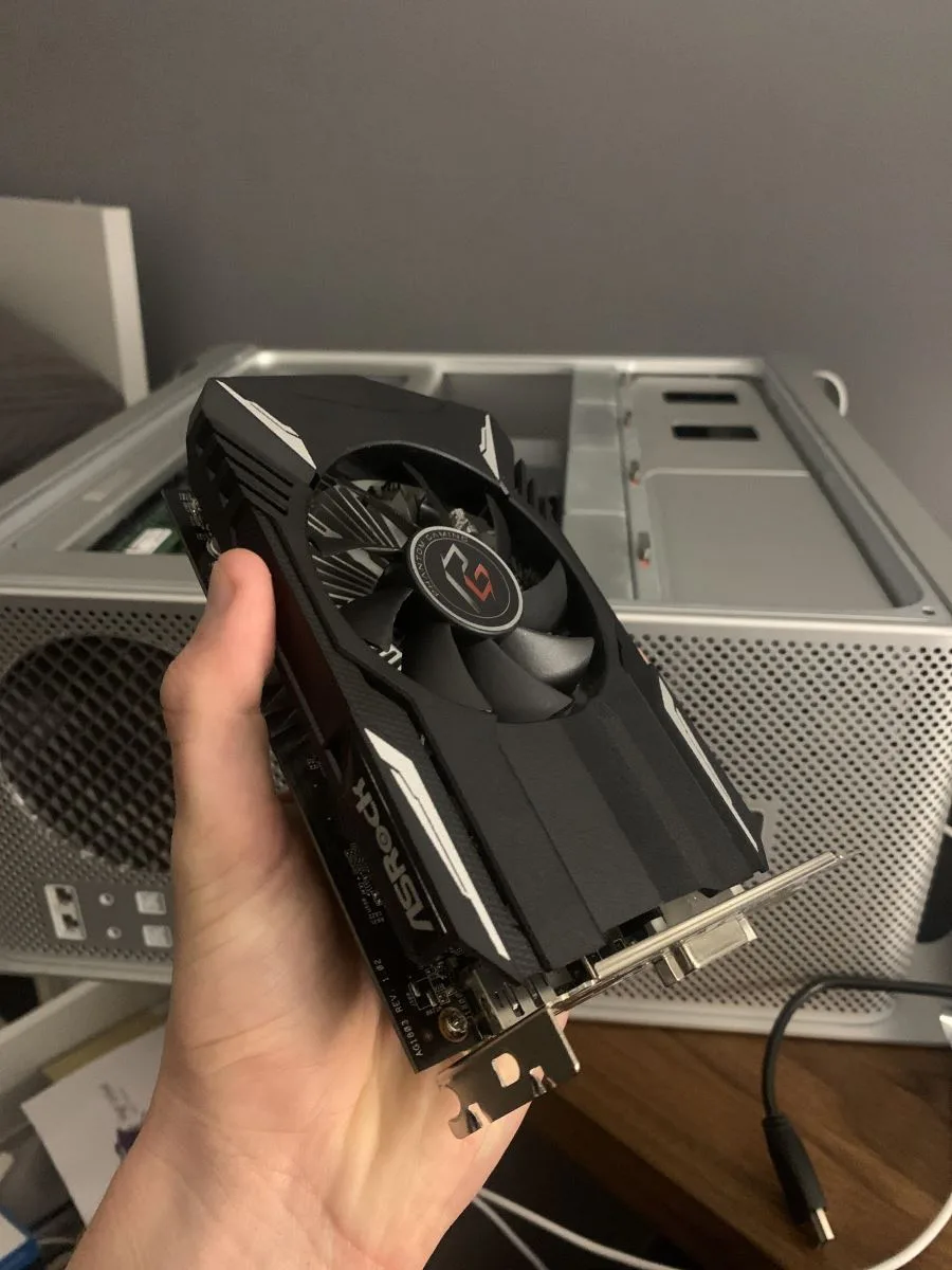 Đánh Giá Chi Tiết Card Màn Hình Asrock Phantom Gaming Radeon RX550 4G – Lựa Chọn Tốt Trong Phân Khúc Giá Rẻ?