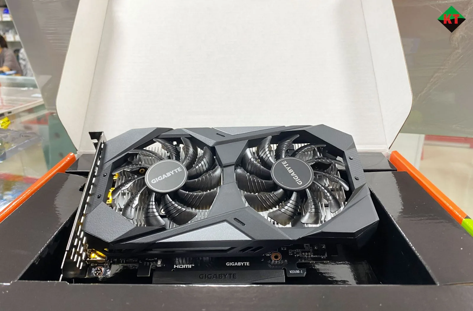 Card màn hình Gigabyte RTX 3050 WINFORCE OC-6G ( Cạc đồ hoạ GV-N3050WF2OC -6GD )