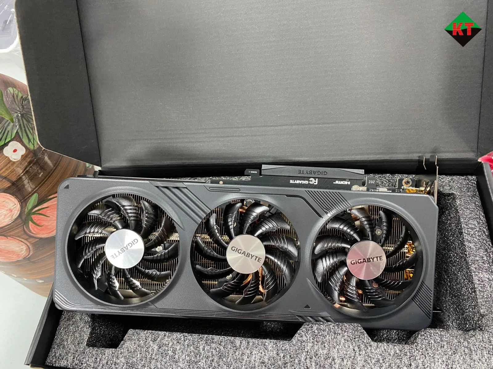 Card đồ họa VGA Gigabyte GeForce RTX 4060 Ti GAMING OC (16G GDDR6  - 18 Gbps - 3 Fan)