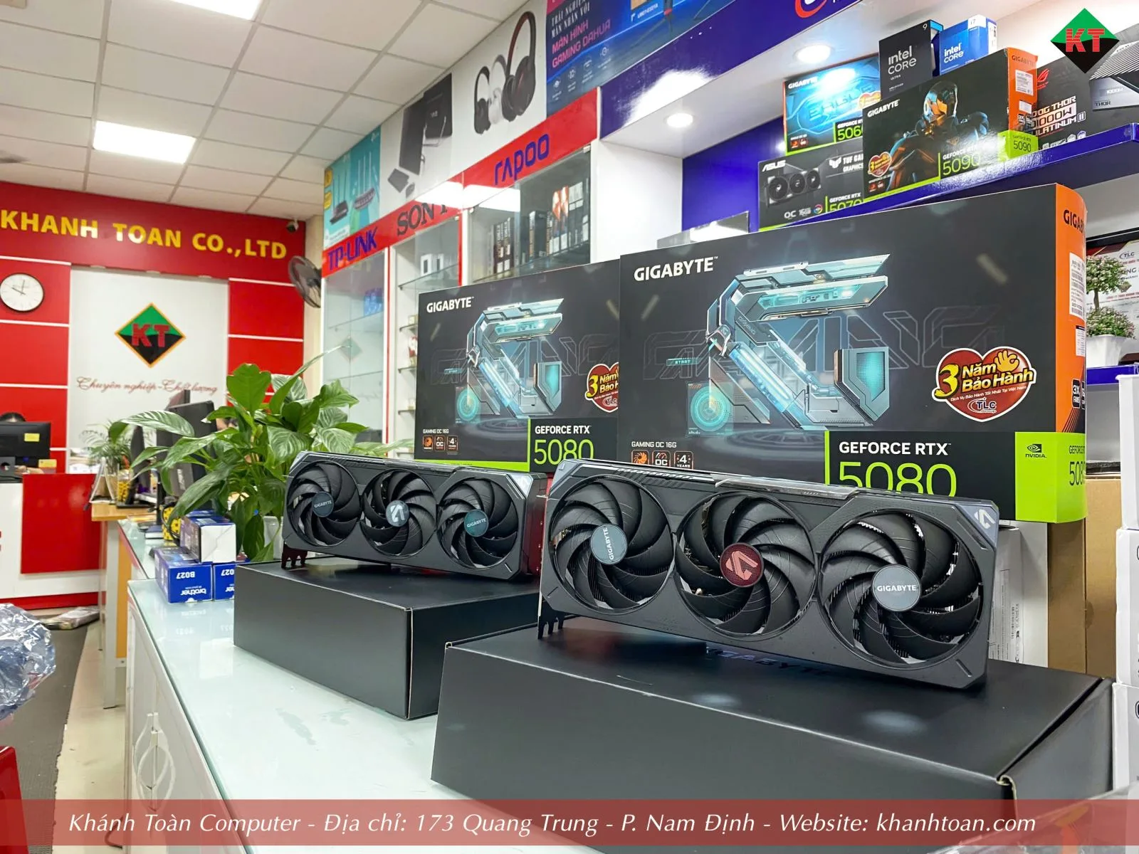 VGA Gigabyte RTX 5080 GAMING OC 16GB (N5080GAMING OC-16GD) LED RGB